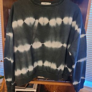 Adika sweater